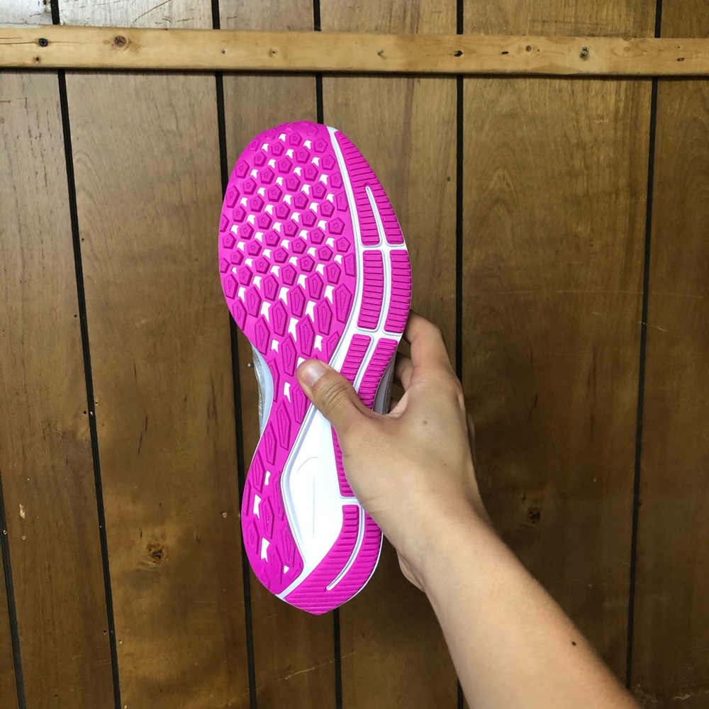 Women’s Nike Air Zoom Pegasus 36 PRM - Picture 4 of 4